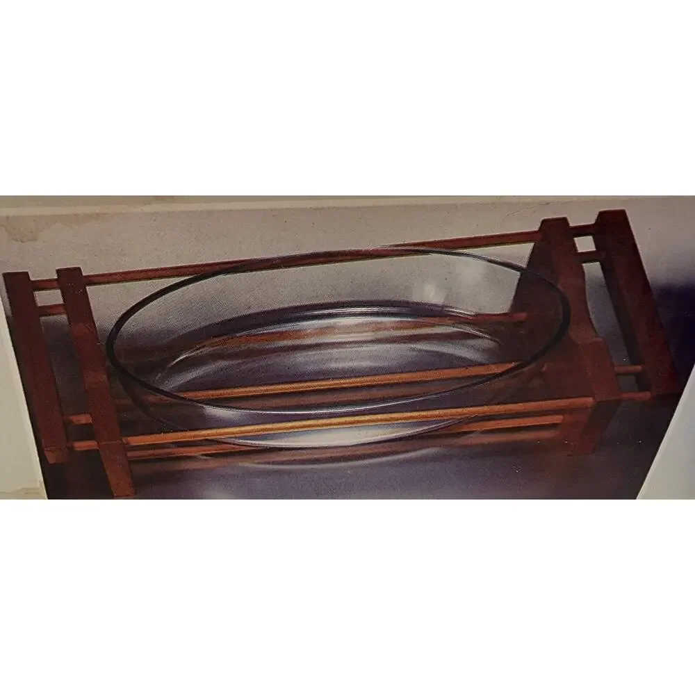 Marinex Collection 3 1/4 Quart Oval Casserole Baker Mahogany Cradle Holder & Box